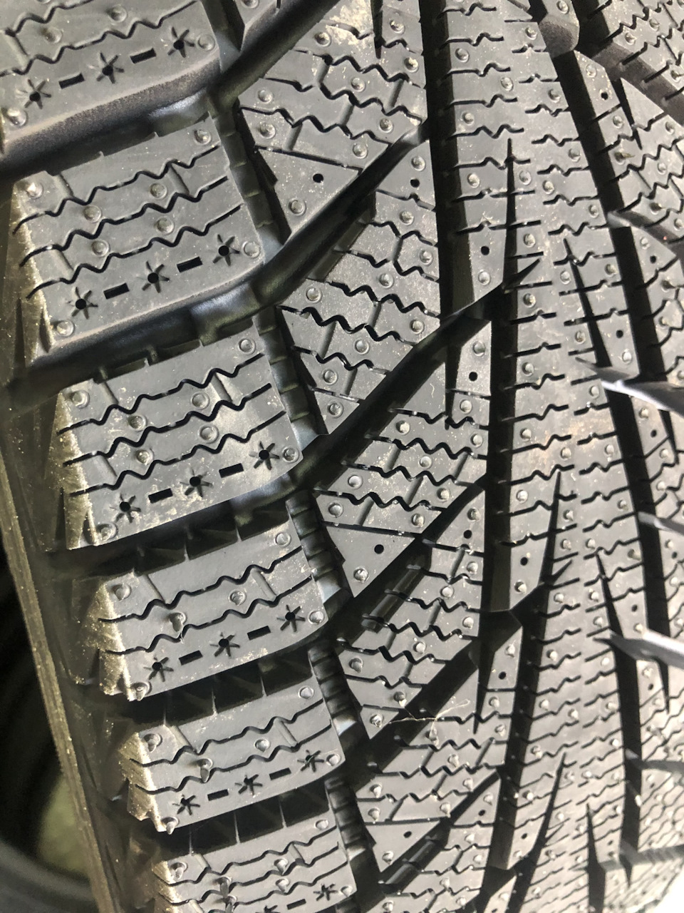 Шина 175/70R13 82T Winter i*cept iZ2 W616 (Hankook) (вір-во Корея) 4
