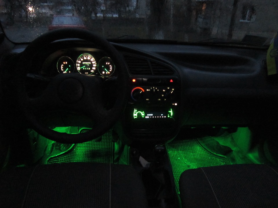 Підсвітка в ноги 2