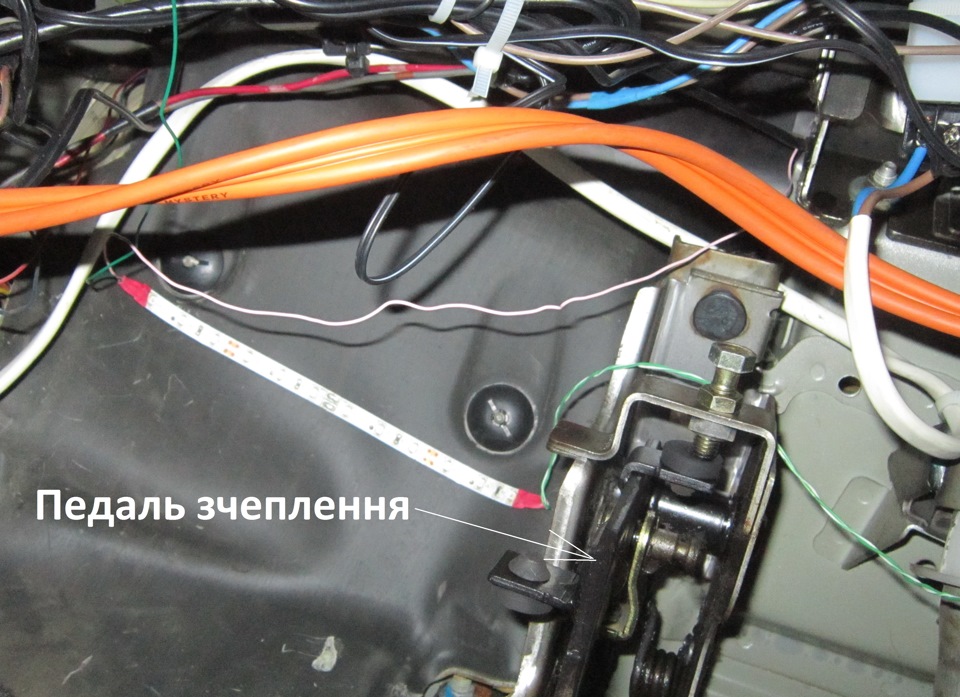 Підсвітка в ноги 1