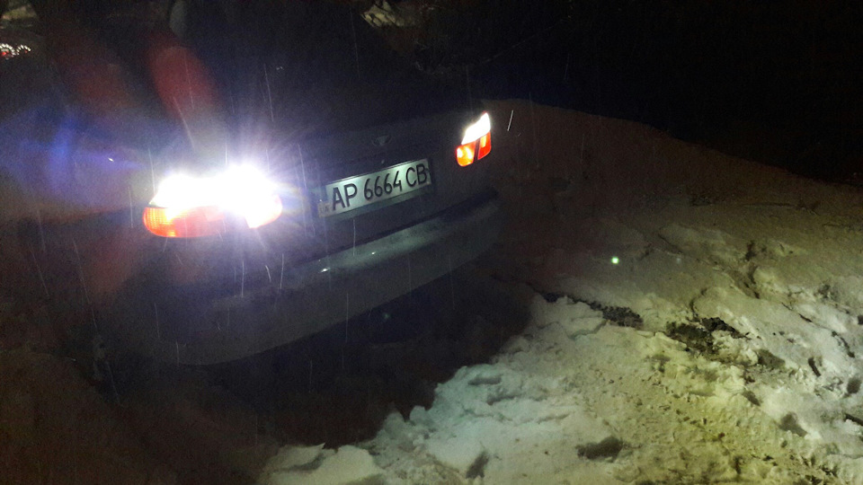 4 задніх ходу по заводу або 2в1 схрещуємо поворот і задній хід 1