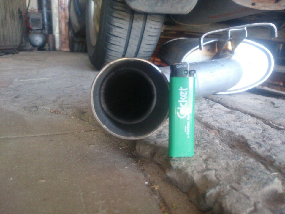 прямотковий глушник від SAABa =)) 2