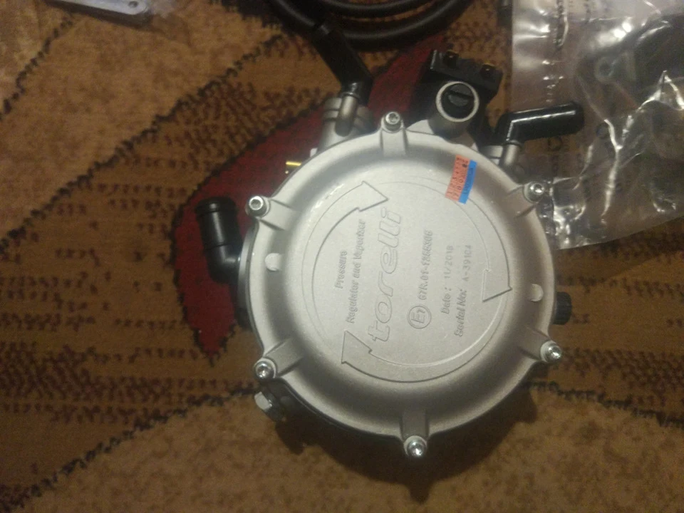 Газ справа тонка!