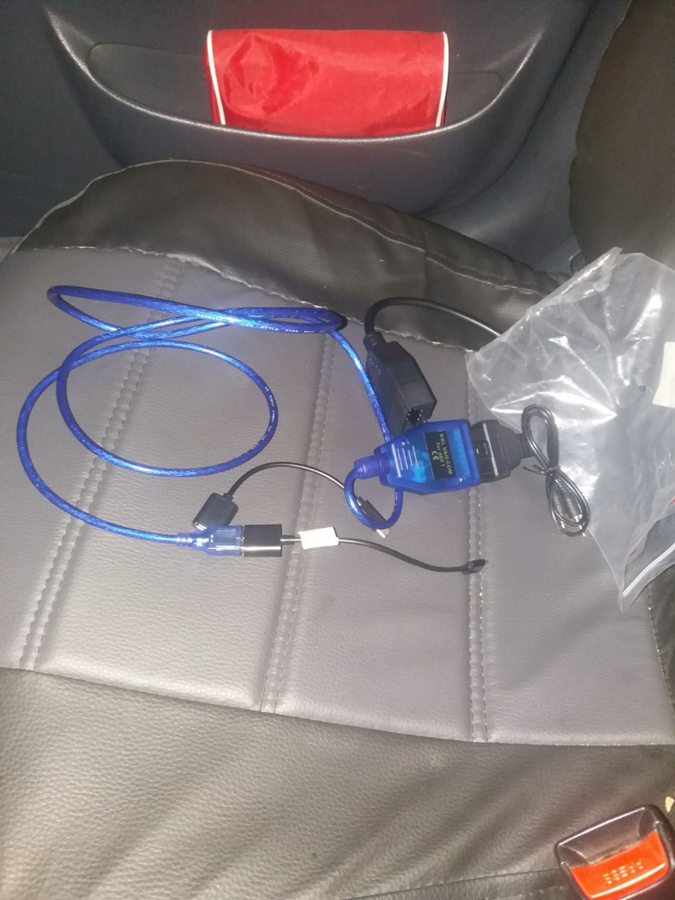 Прикупив USB KKL VAG 409.1 2
