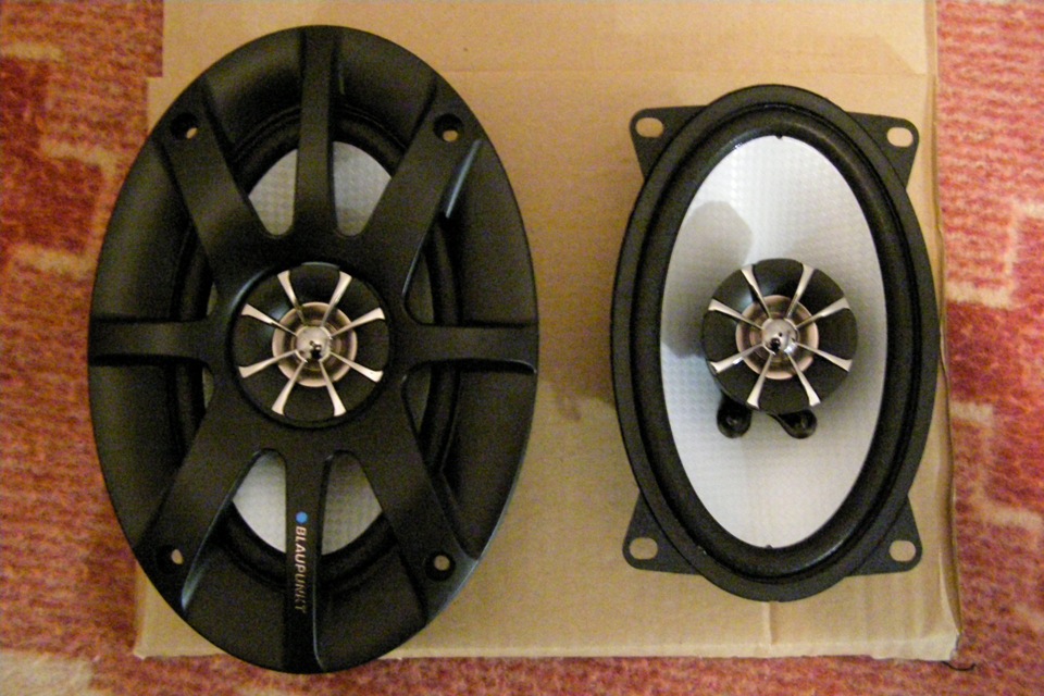 Blaupunkt до штатних місць. 2