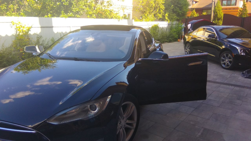Невеликий, але все ж таки досвід… Тиждень з Tesla. 2