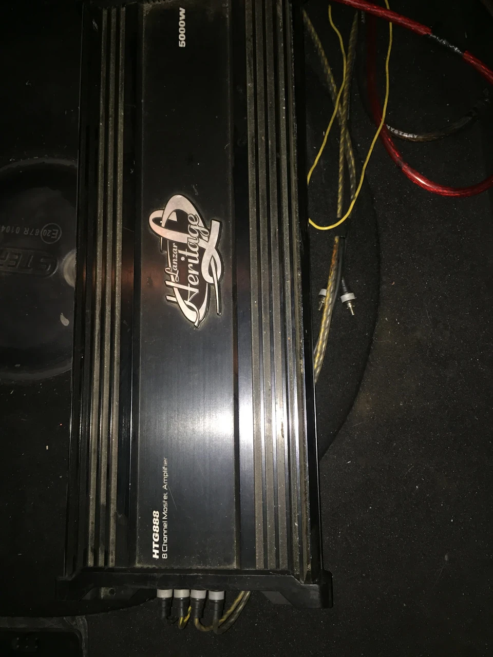 Продам 8 мі канальний підсилювач LANZAR HTG 888 5000 watt