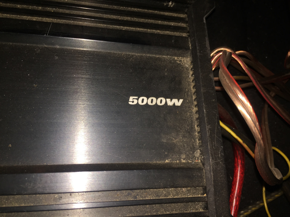 Продам 8 мі канальний підсилювач LANZAR HTG 888 5000 watt 5