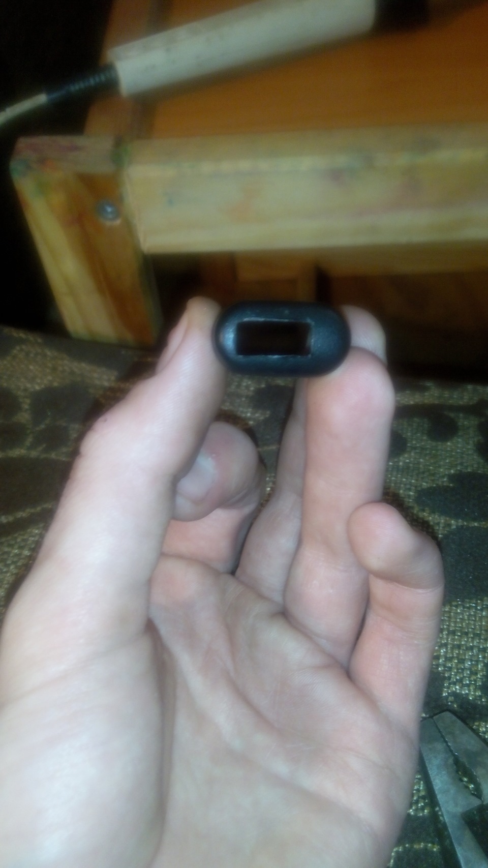 Usb зарядка в штатне місце 4