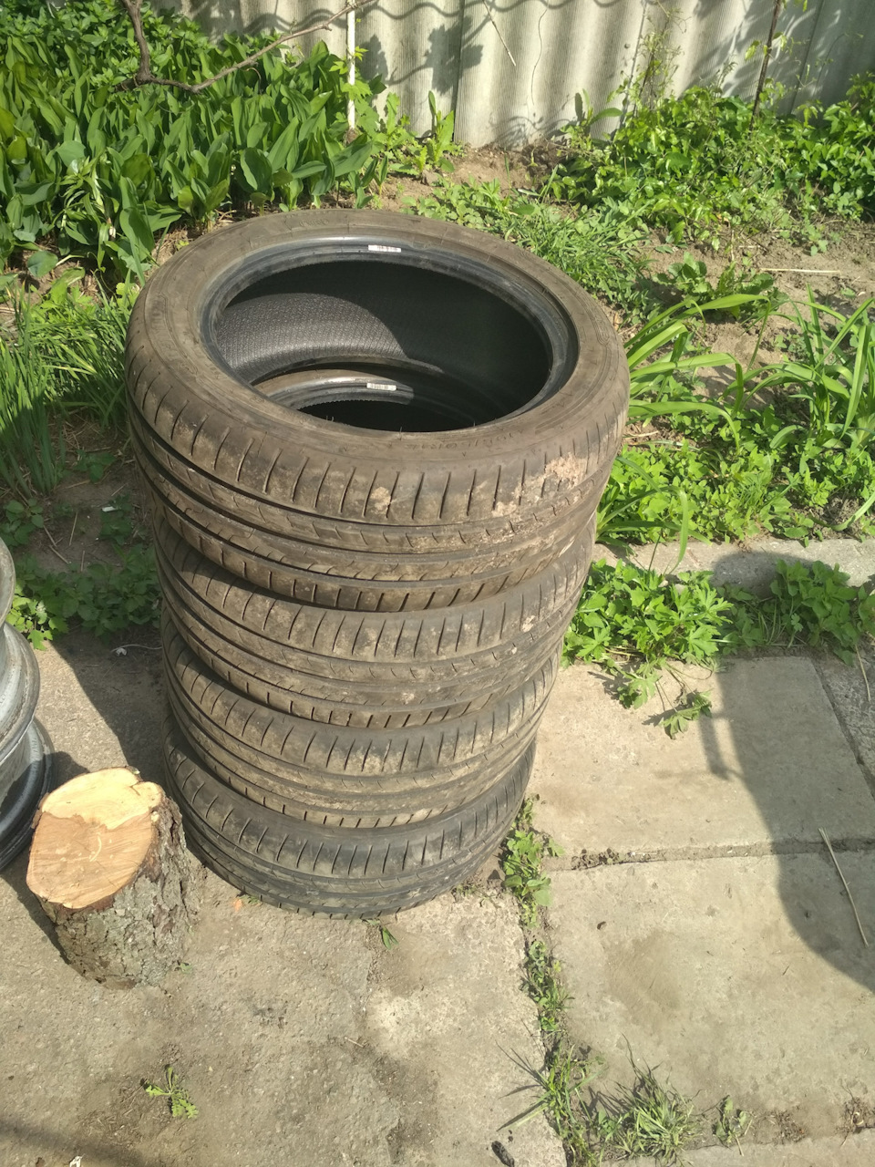 Нова гума Dunlop 195/50/r15 1
