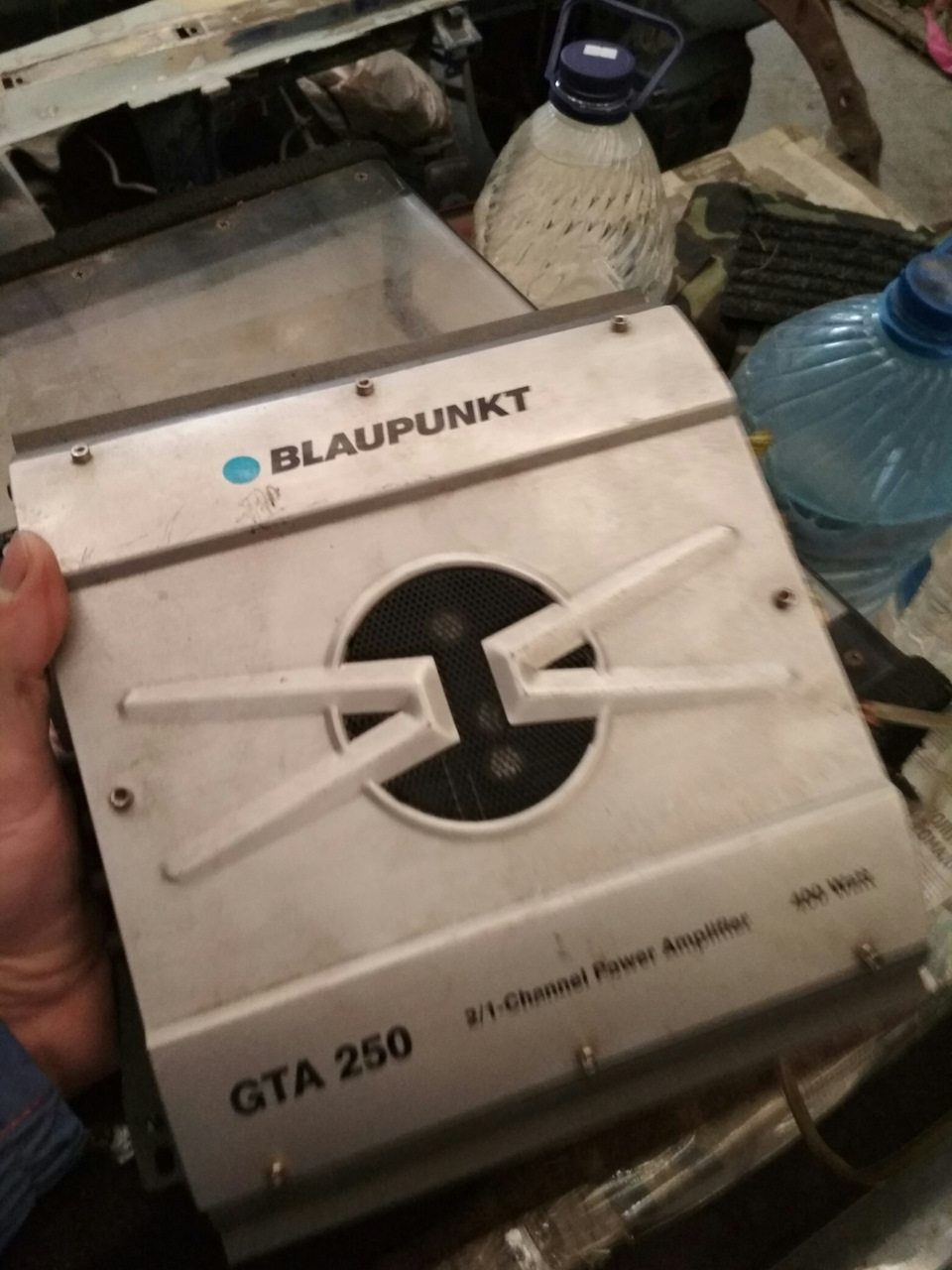 Підсилювач на сабвуфер Blaupunkt GTA 250 1