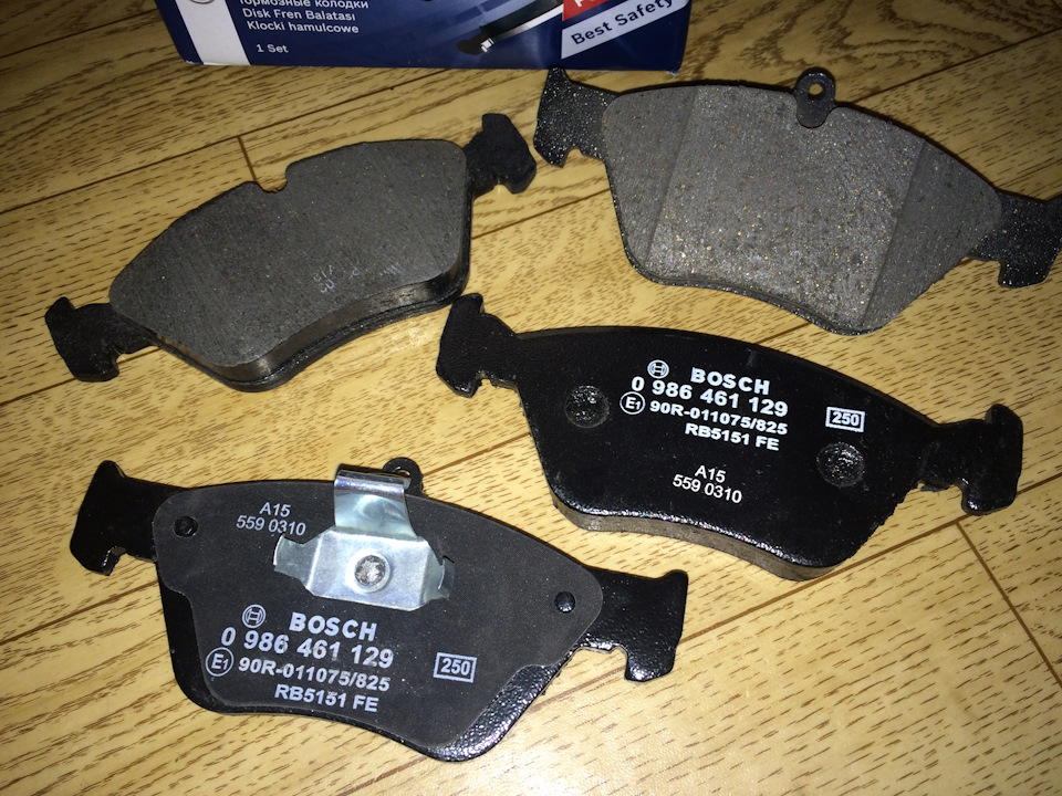 Заміна передніх колодок 2