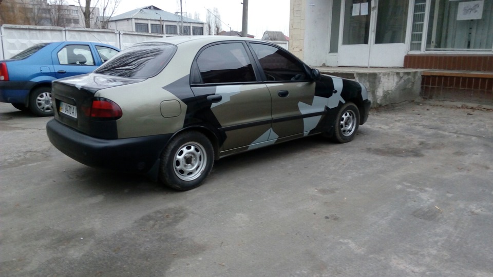 Продовження теми military 2