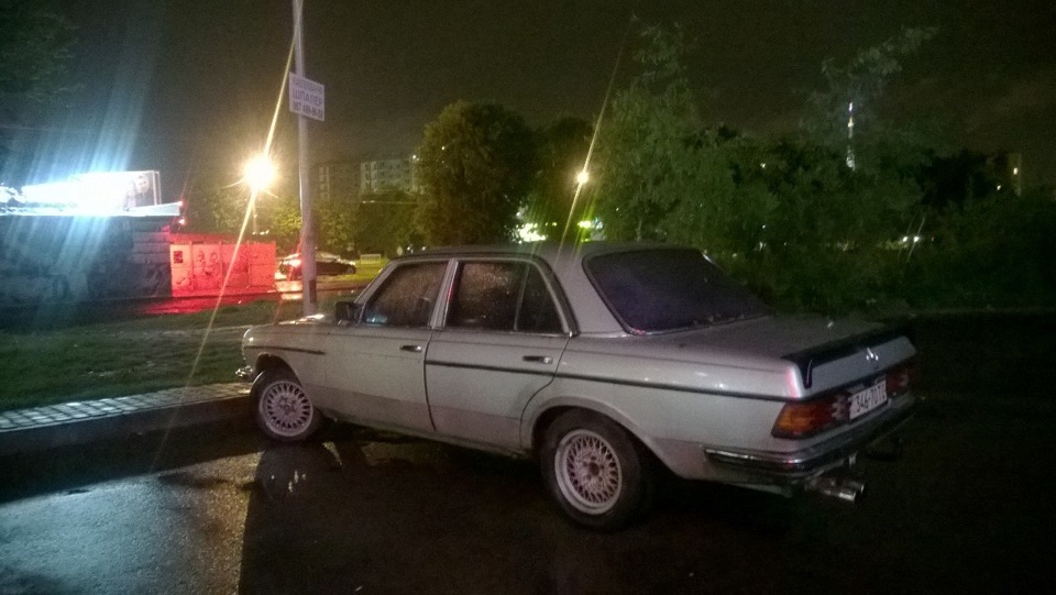 Дикий вечір з мерсом за 600 доларів 1