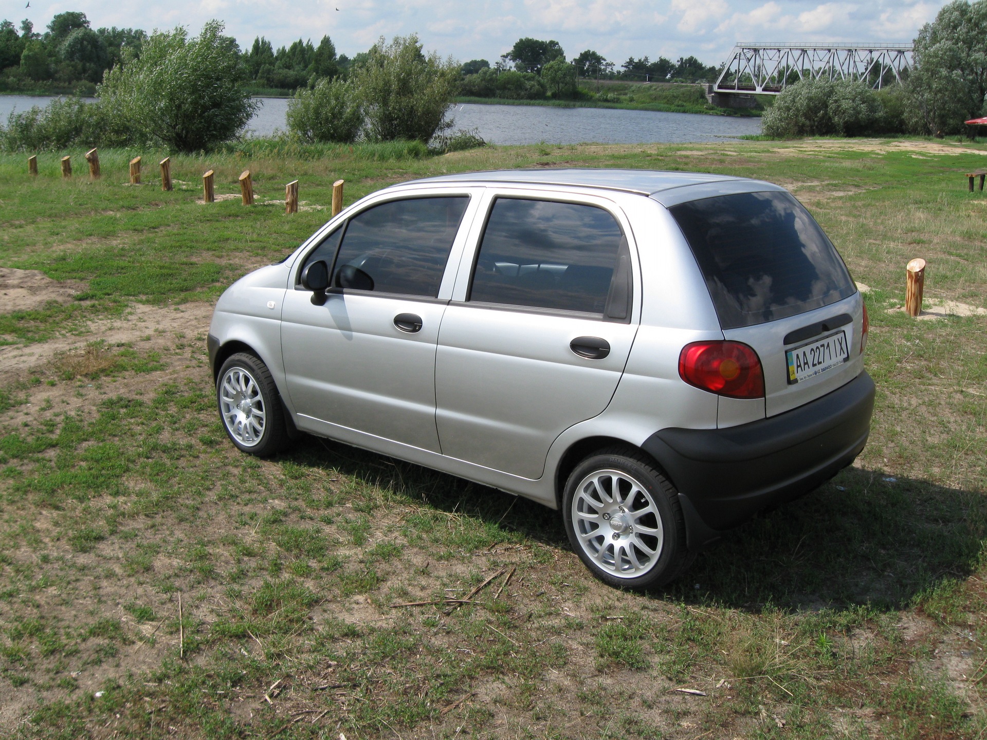 Фото матиза на пляжі (On R15 wheels) 1