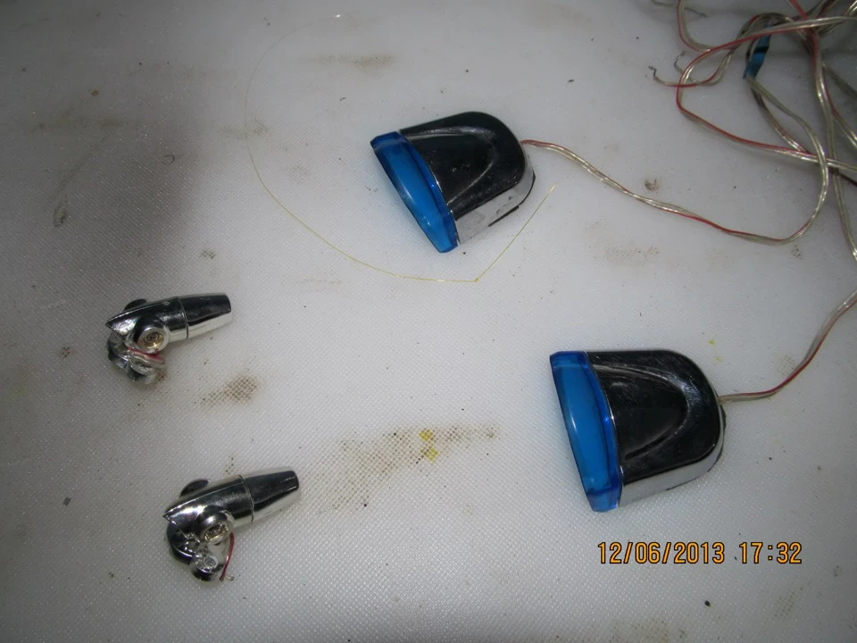 «LED — підсвічування».