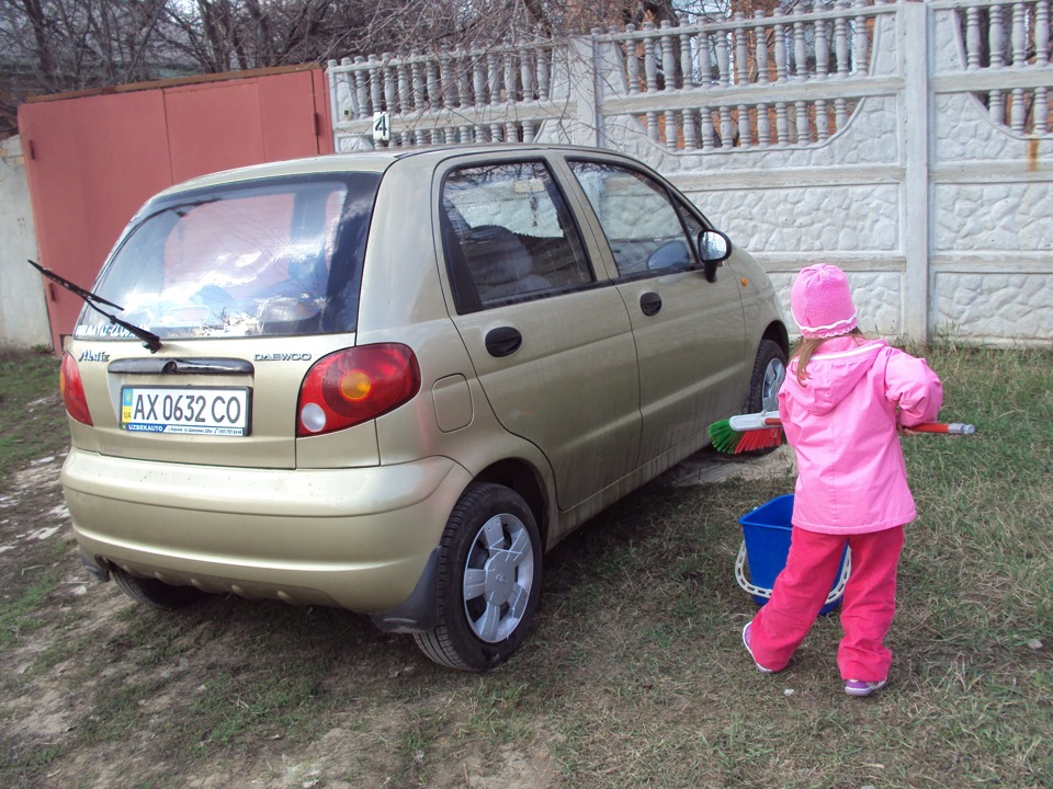 Помічниця:) 3