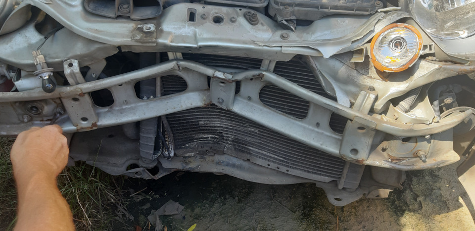 потрапила в аварію 2