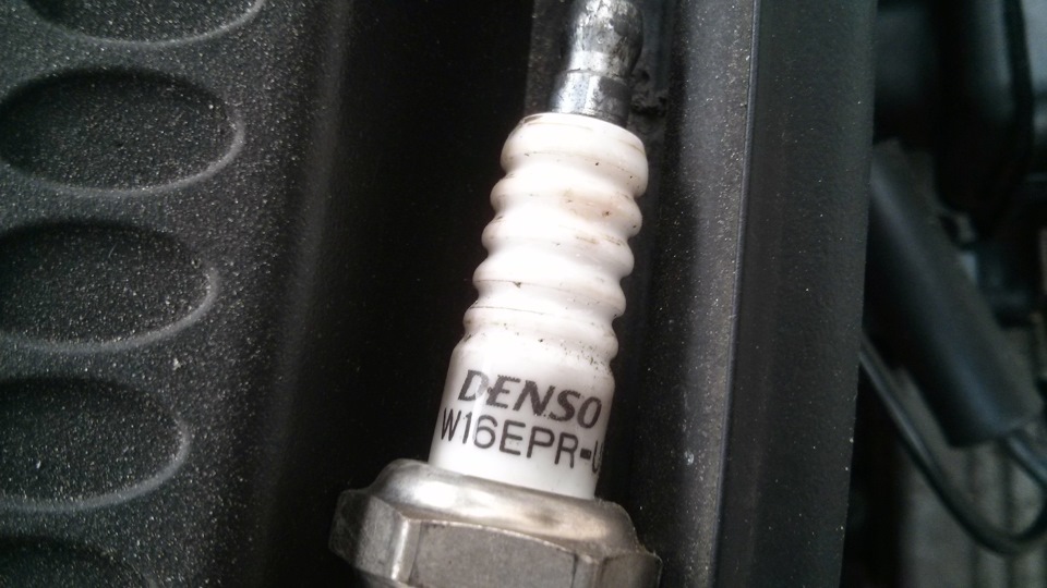 Заміна свічок на NGK 4120 BCPR5EY-11 2