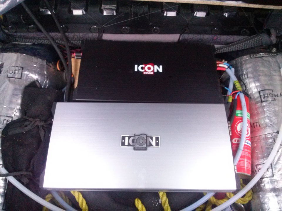 icon D550 проти icon apr2150 1
