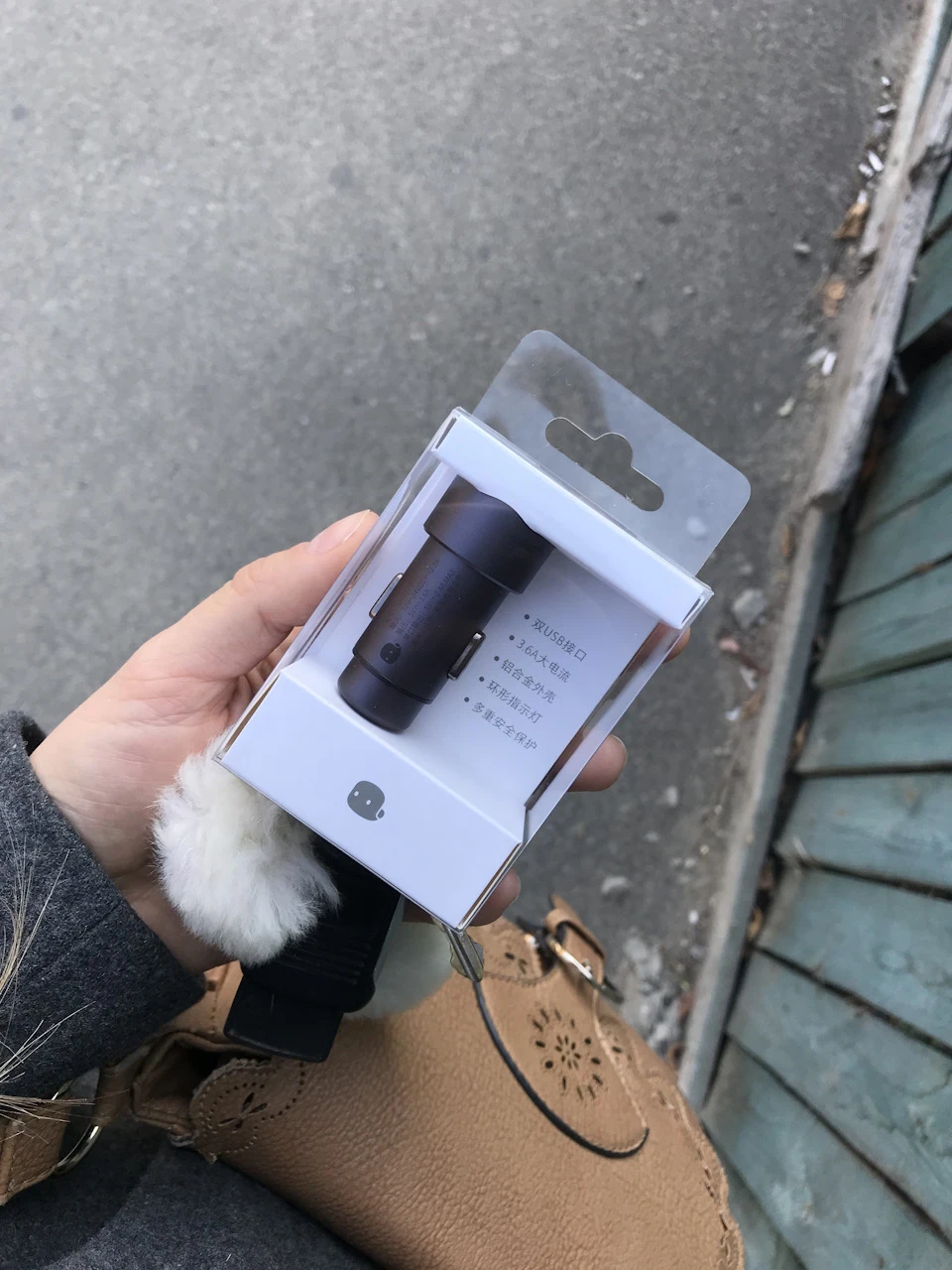 USB зарядка в прикурювач
