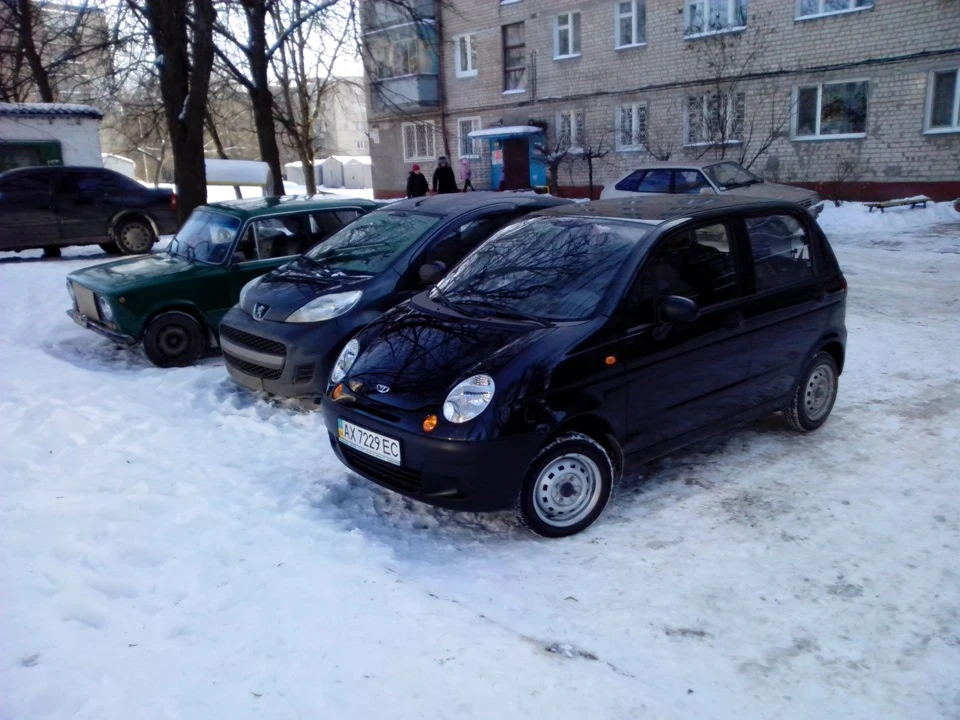 та ні про що!