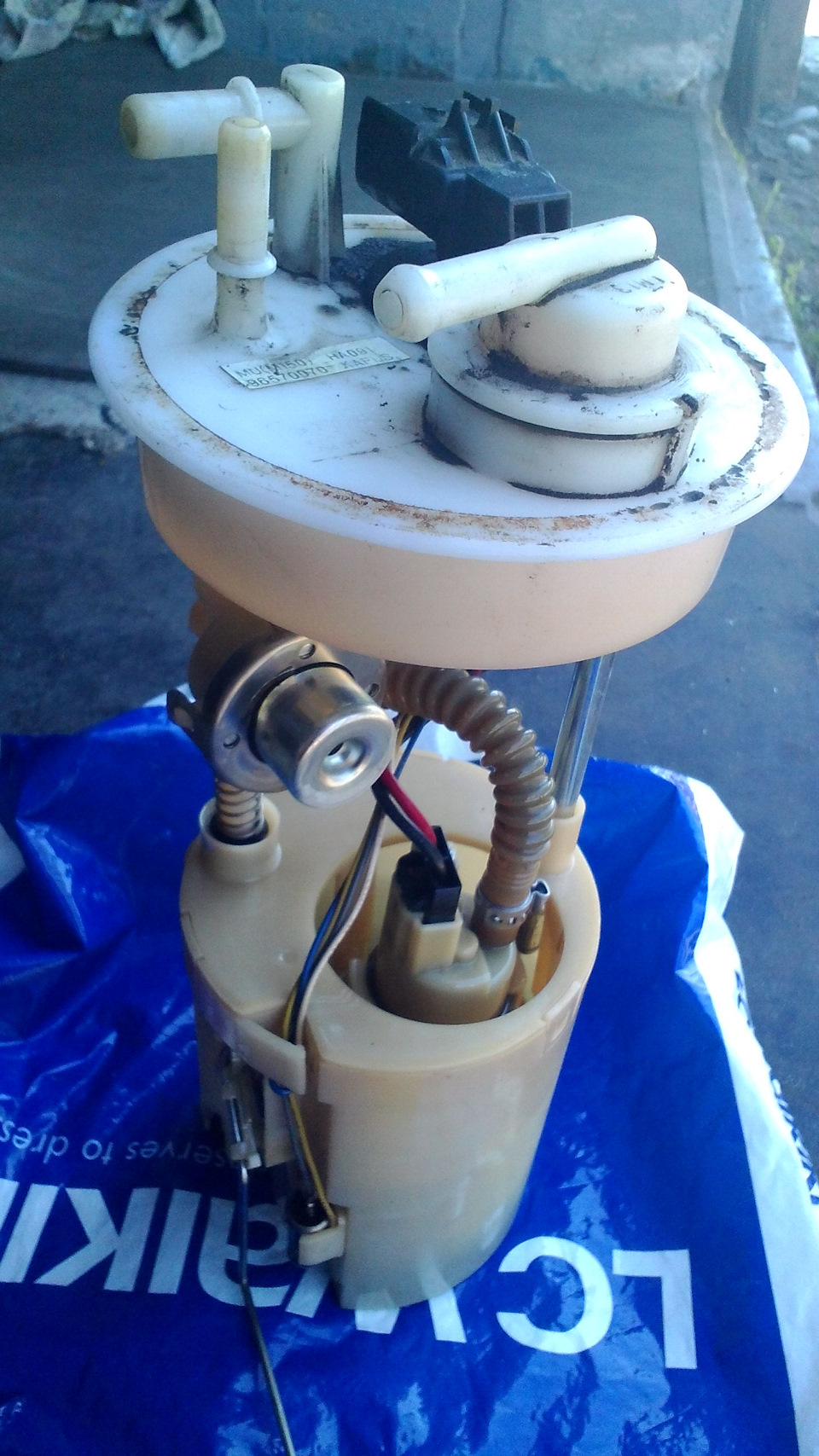 Заміна фільтра (сітки) бензонасоса. 5