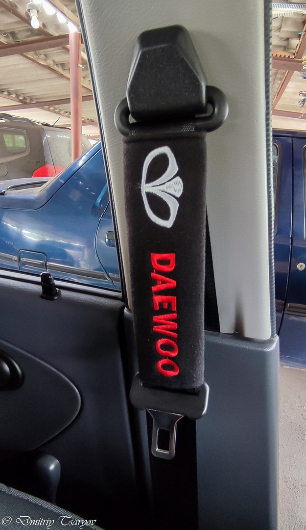 Накладки на ремінь безпеки з логотипом Daewoo 1