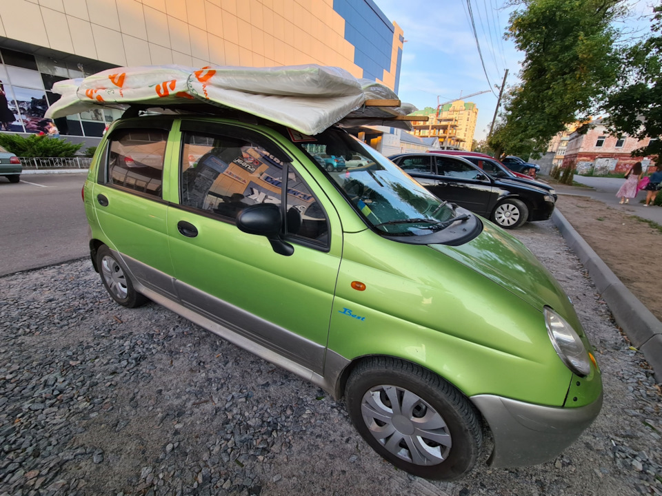 Палубний авіаносець, або вантажні перевезення легковиком 1