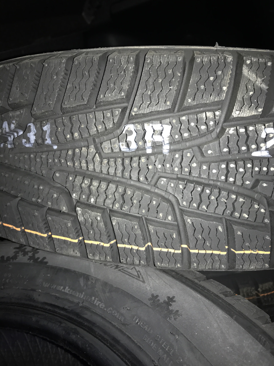 Нові Шини Kumho I`Zen KW31 155/65 R13 73R 3
