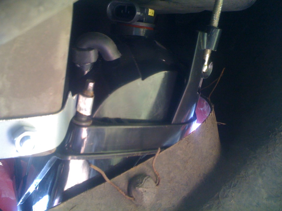 Туманки з Chery Tiggo в тюнінговий бампер AVR 5
