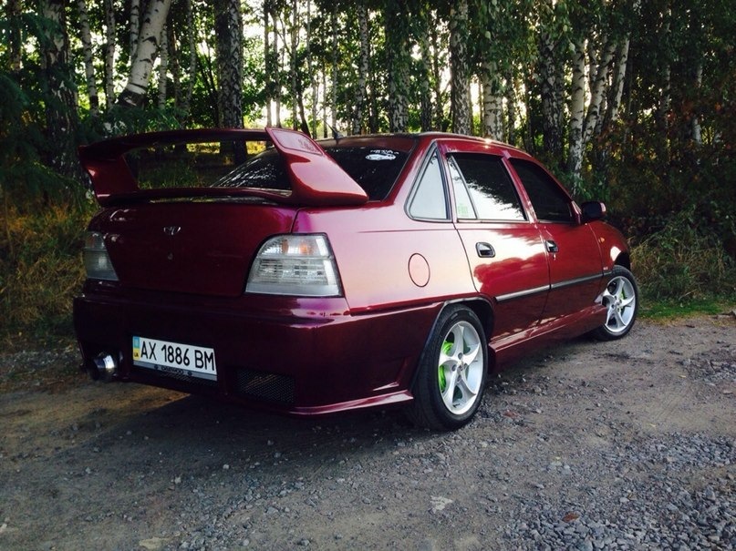 Високий універсальний спойлер(аля WRC-Evo-Style) 3