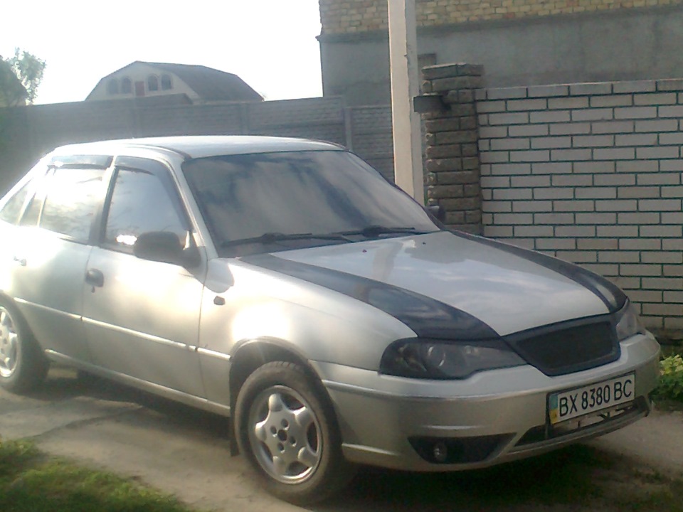 купив титанів 1