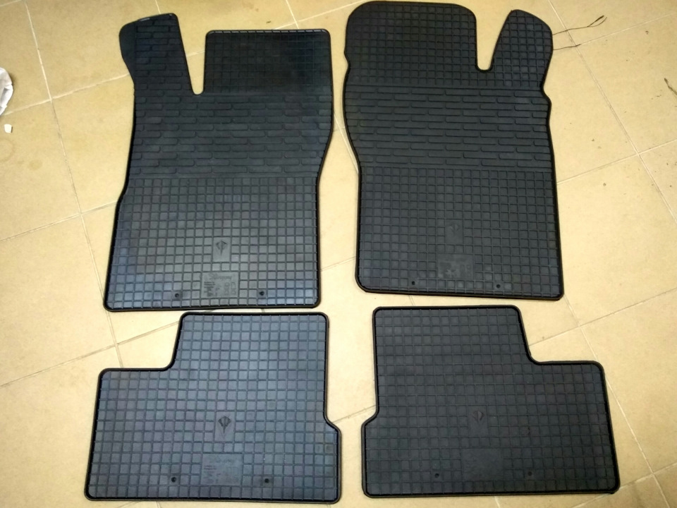 Гумові килимки Stingray 4
