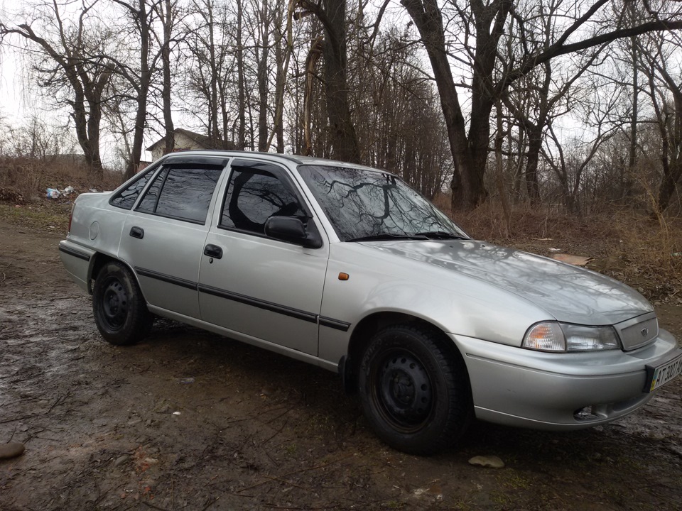 Nexia на шинах 185 70 R14. 2