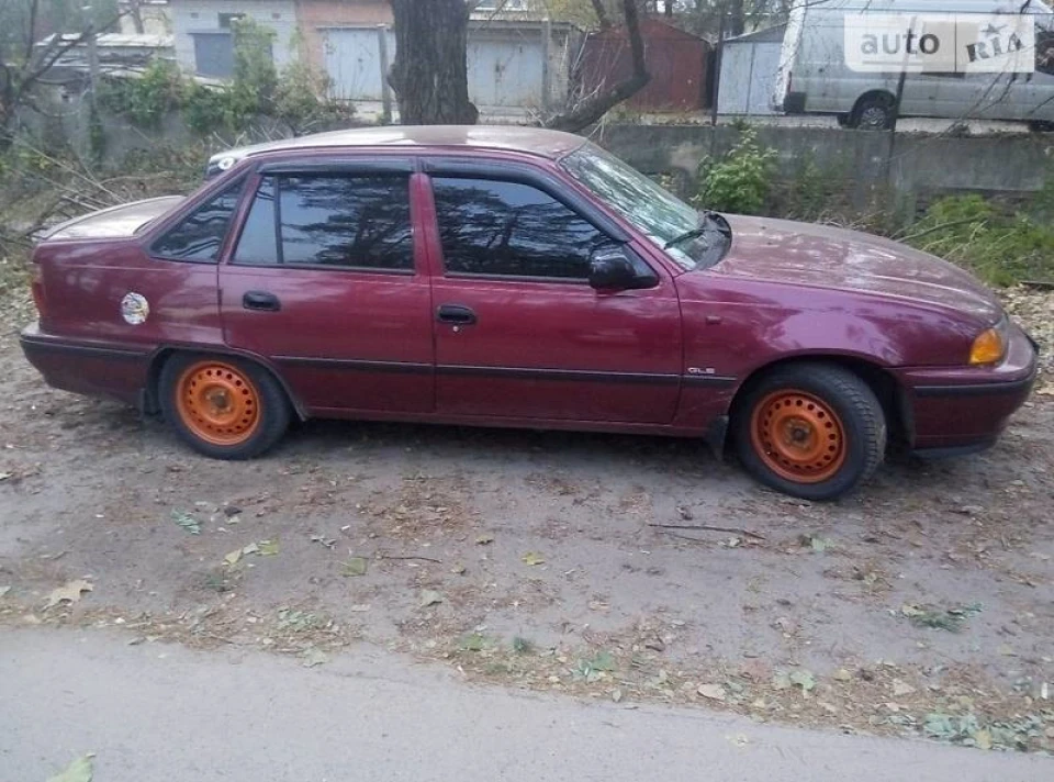 Все ще продається