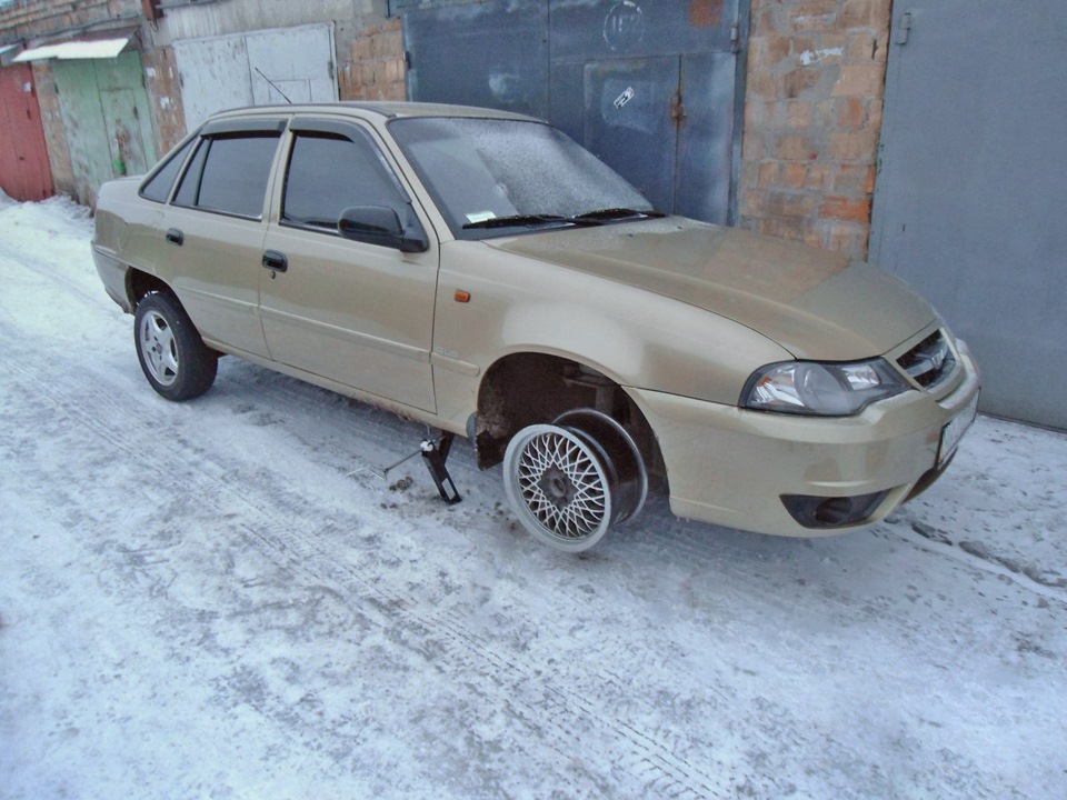 Прикладка литих дисків Strato (R15, 7j, ET38) 4