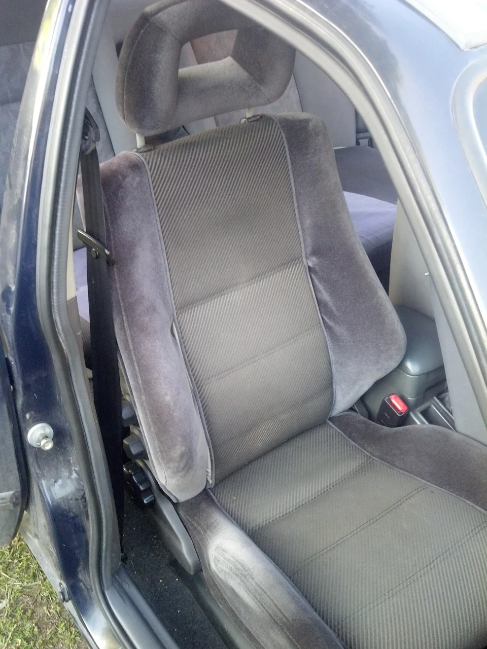 RECARO