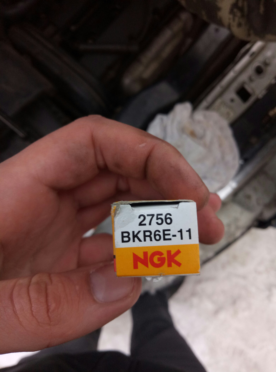 Заміна свічок NGK France 4