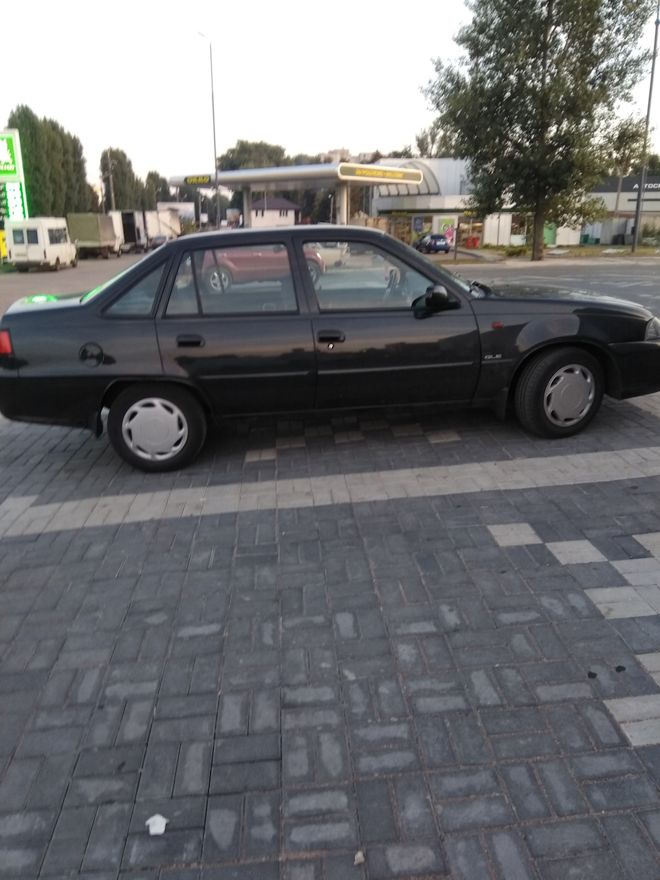 Думаю на продажем 4
