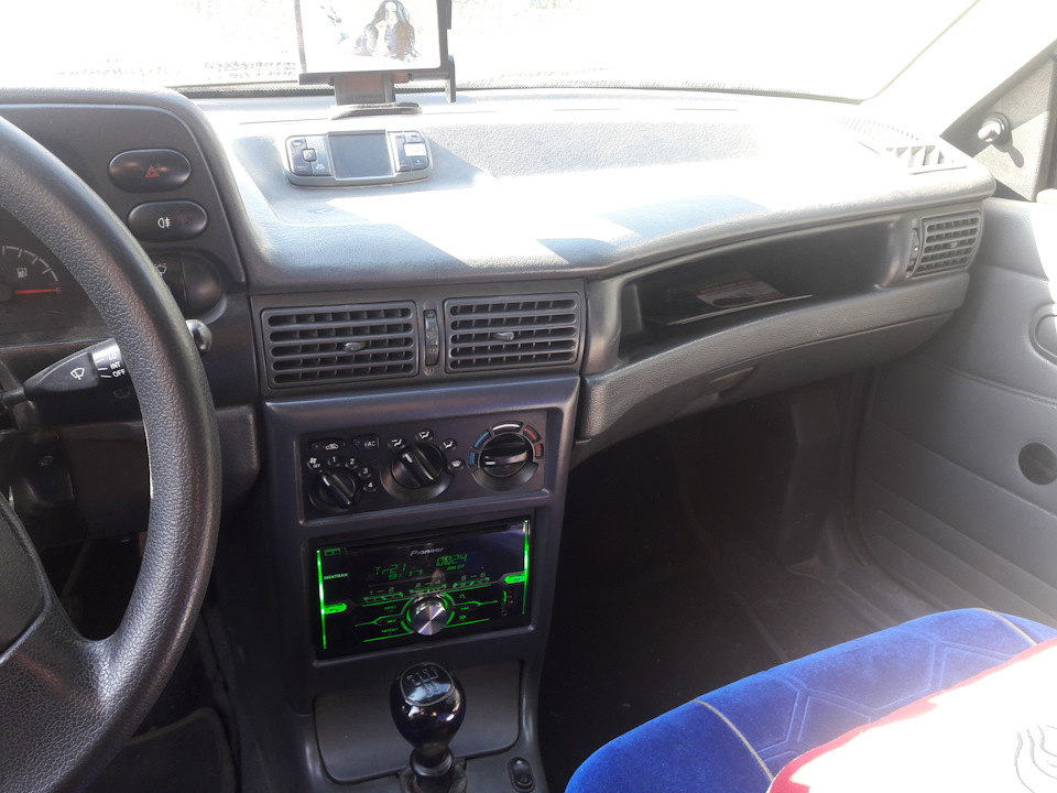 Магнітол PIONEER 720BT 4