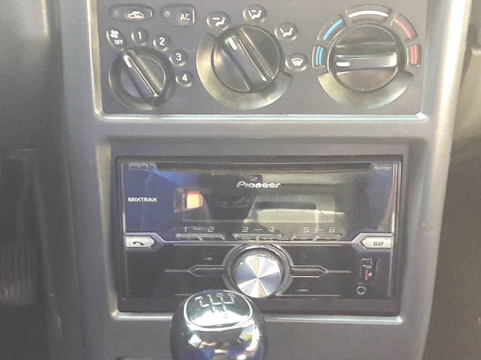 Магнітол PIONEER 720BT 3