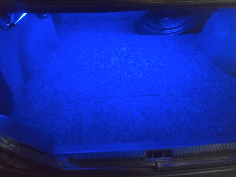 Rgb стрічка в багажник) 1