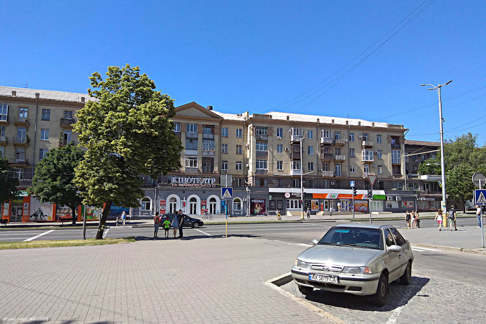 Про крило, зазори та ремонт телевізора 1