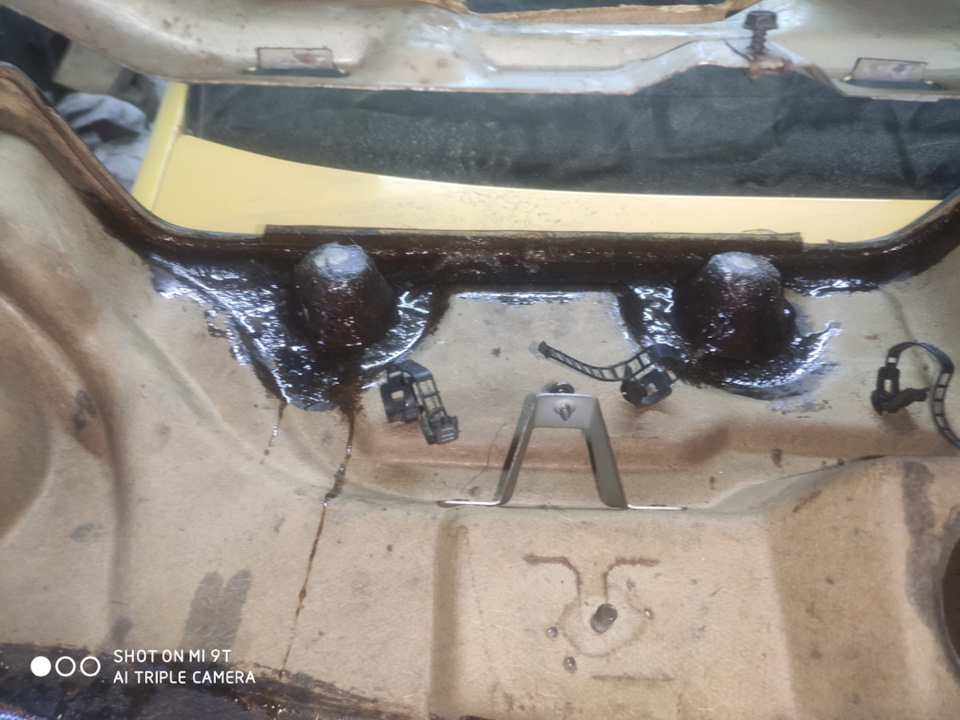 Відновлення торпеди та сидінь, фарбування підрамника 5