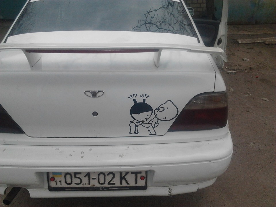 купив наклейку 2