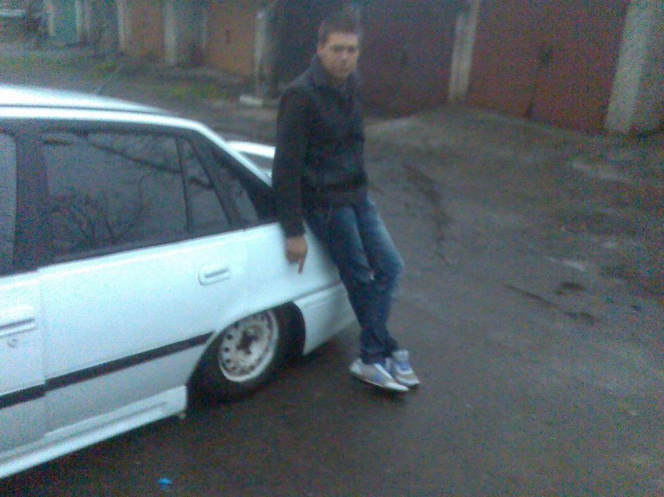 занизив 3