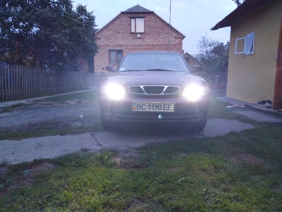 Світло фар 5