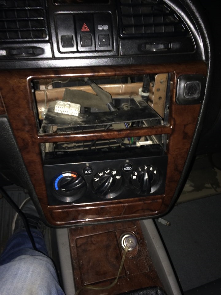 Планшет в авто 3
