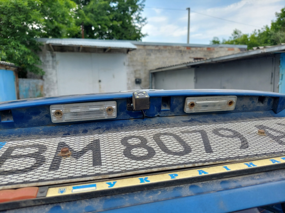 Камера заднього виду 3