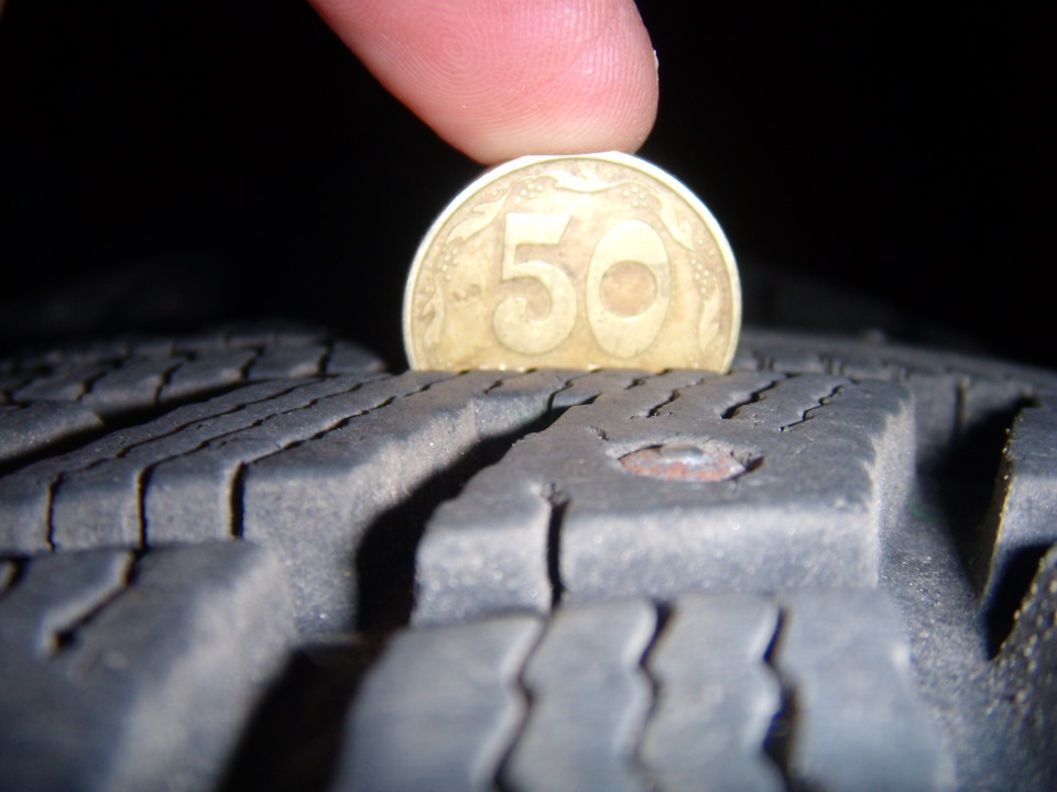 ПРОДАНО (Продам зимову гуму шип 185/65/14 б/в) 3